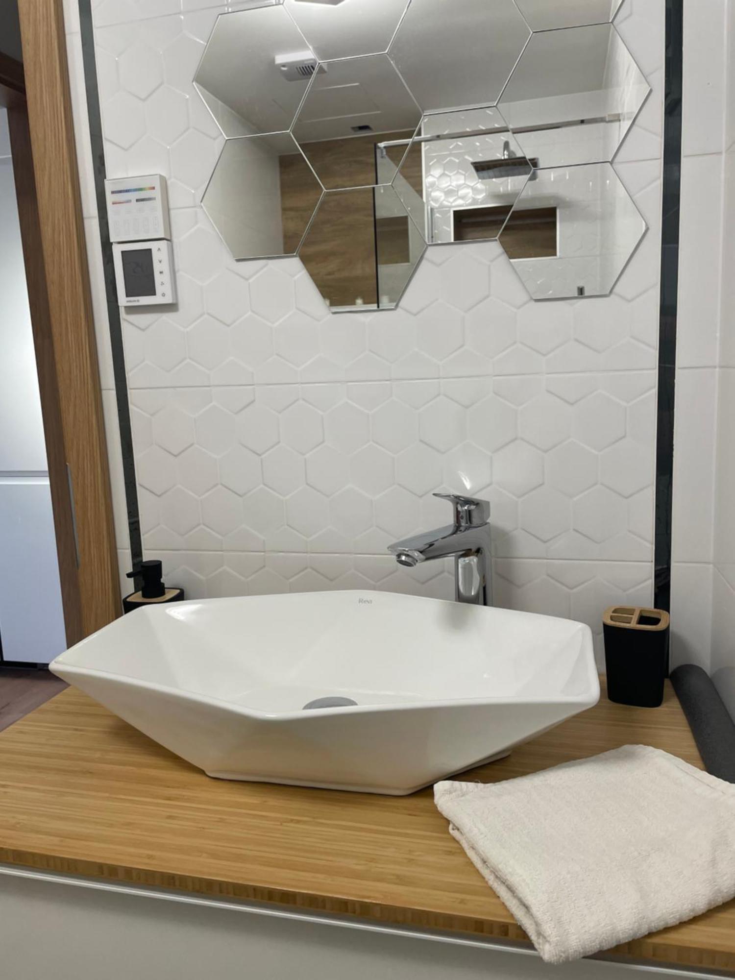Hexagon Apartman Szeged Bagian luar foto